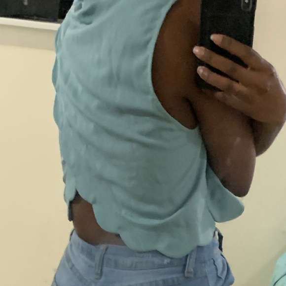 Button up - Picture 3 of 3